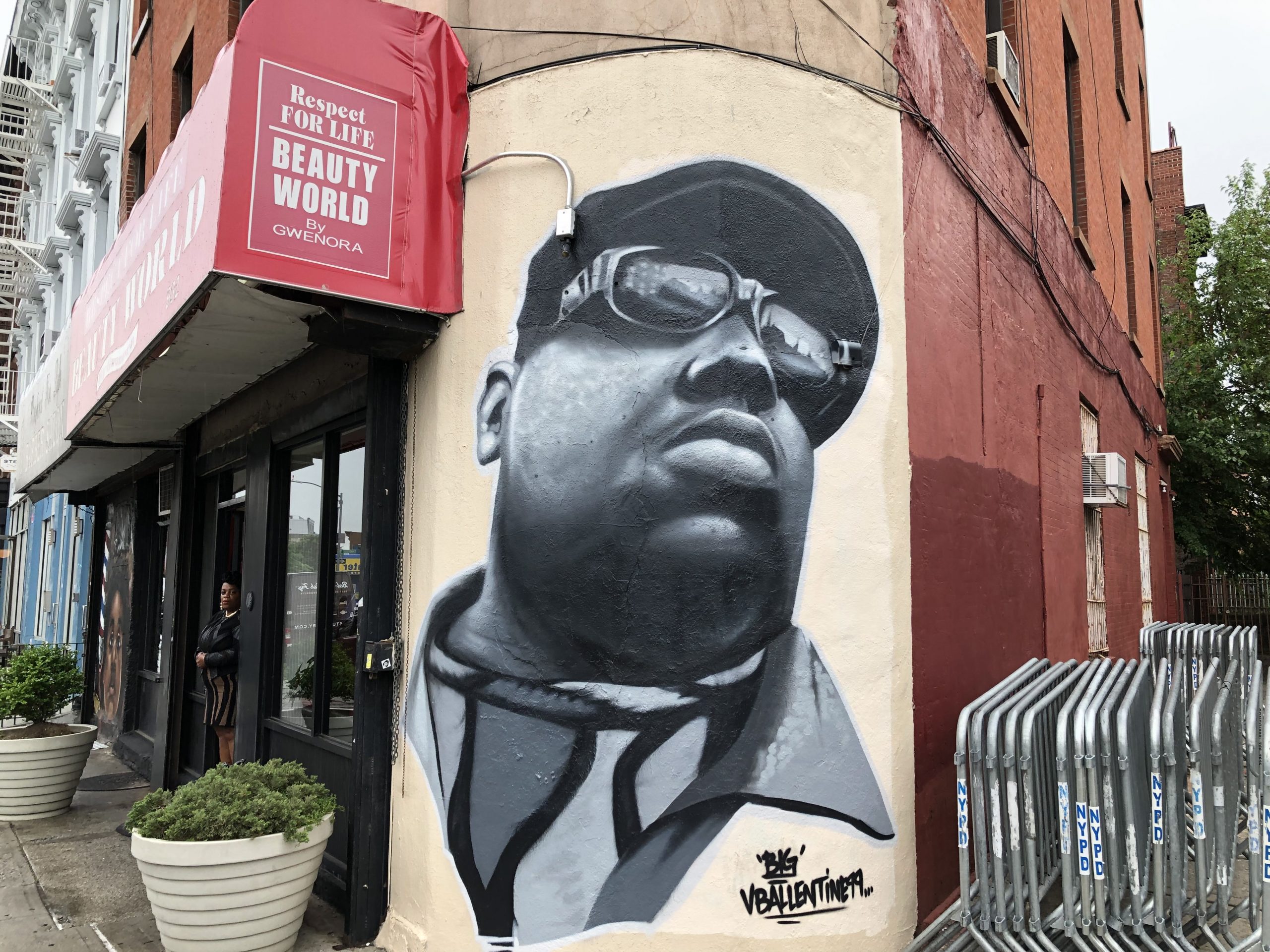 How Netflix's New Biggie Smalls Documentary Tells the Origin Story of  Christopher Wallace